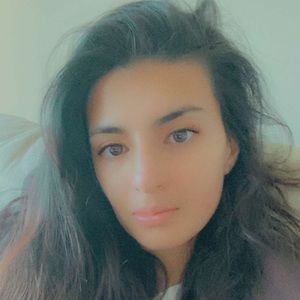 Meet your Posher, Maya